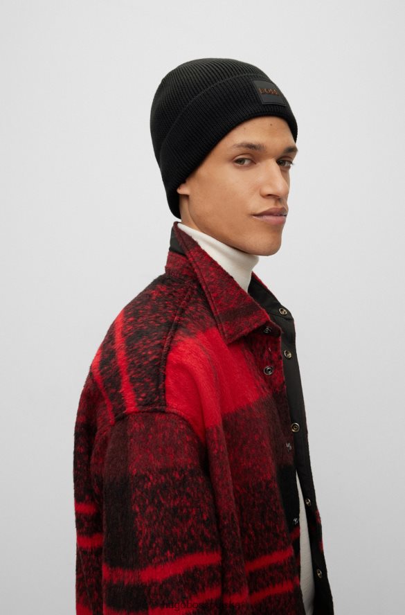 Hugo Boss Czarna prążkowana czapka typu beanie Hugo z silikonową naszywką z logo czarny R0X0H65715