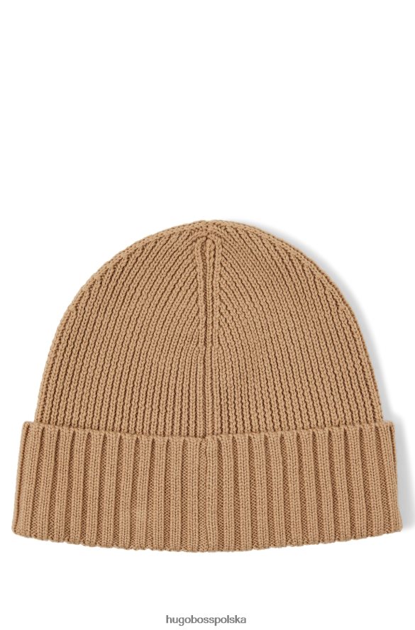Hugo Boss beżowa czapka typu beanie hugo z dziewiczej wełny z naszywką z logo ze sztucznej skóry beżowy R0X0H65342