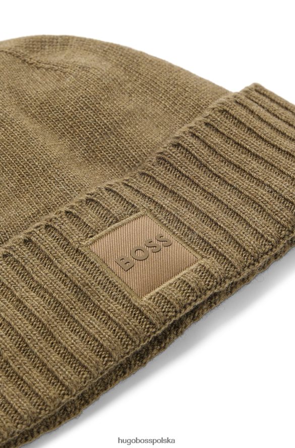 Hugo Boss ciemnozielona, ​​dzianinowa czapka typu beanie z tkanym logo hugo ciemnozielony R0X0H65113