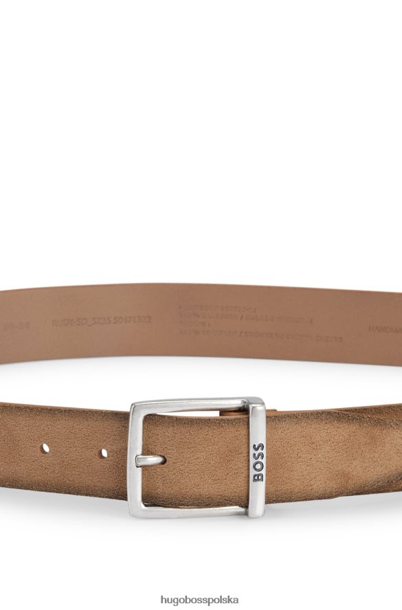 Hugo Boss zamszowy pasek z kwadratową klamrą i wygrawerowanym logo Hugo w kolorze jasnobrązowym jasnobrązowy R0X0H65249