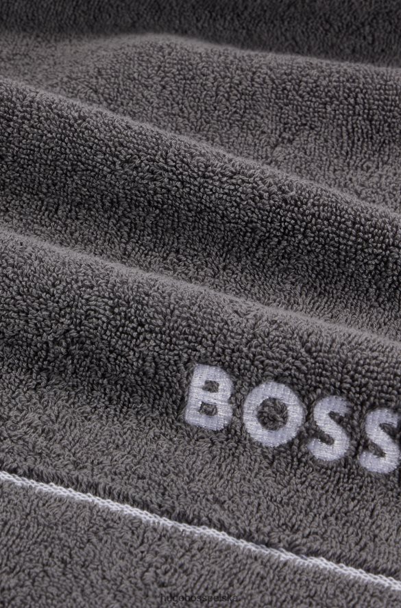 Hugo Boss ciemnoszara mata łazienkowa hugo z egipskiej bawełny z kontrastowym logo ciemno szary R0X0H65652