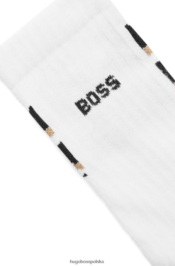 Hugo Boss białe skarpetki ćwierćdolarowe z jackiem i brandingiem hugo biały R0X0H63484