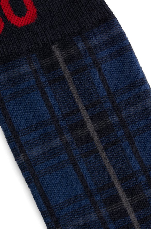 Hugo Boss hugo dwupak skarpetek o regularnej długości z odważnym ciemnoniebieskim brandingiem ciemny niebieski R0X0H63488