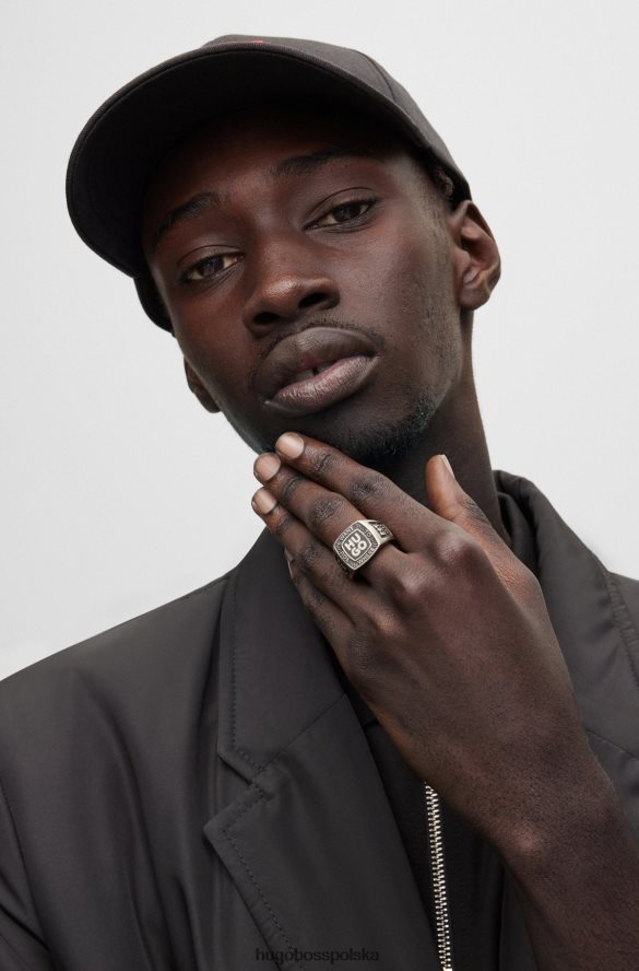 Hugo Boss srebrny sygnet z efektem antycznym z logo hugo srebro R0X0H65372