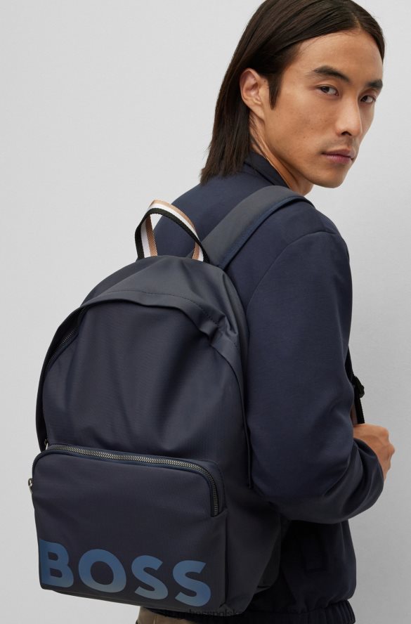 Hugo Boss Plecak z materiałów pochodzących z recyklingu z charakterystyczną taśmą w paski hugo w kolorze granatowym ciemny niebieski R0X0H65302