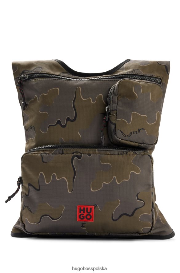Hugo Boss wzorzysty plecak hugo w kamuflażowym kolorze z czerwoną metką z logo wzorzyste R0X0H65694
