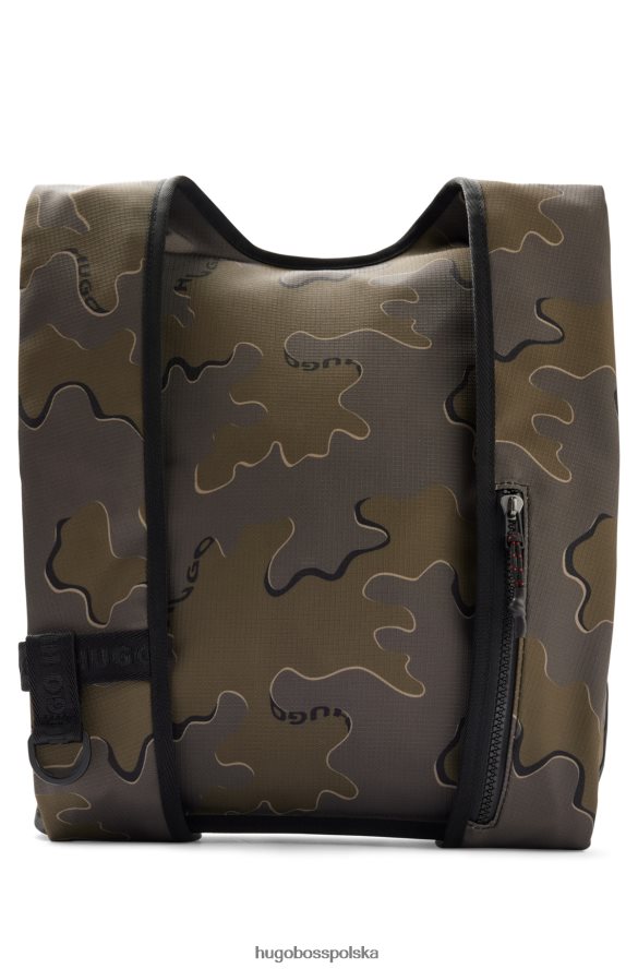 Hugo Boss wzorzysty plecak hugo w kamuflażowym kolorze z czerwoną metką z logo wzorzyste R0X0H65694