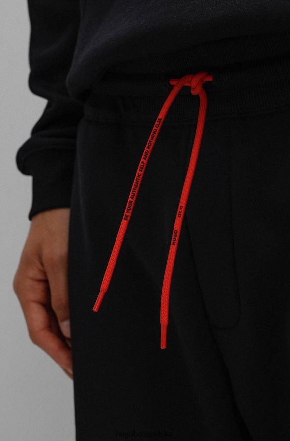 Hugo Boss Hugo Czarne spodnie dresowe z mieszanki bawełny z paskiem i logo czarny R0X0H63209