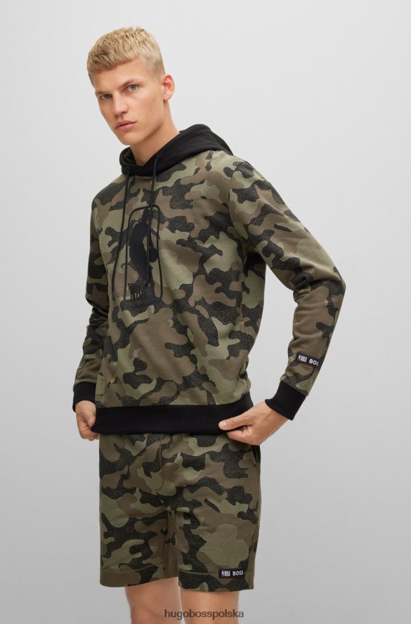 Hugo Boss & NBA Bluza z kapturem z bawełny frotte i wzorem kamuflażu zielony R0X0H63073