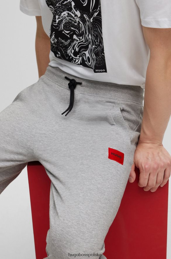 Hugo Boss bawełniane spodnie dresowe z czerwoną naszywką z logo w kolorze ciemnoszarym hugo ciemno szary R0X0H62080