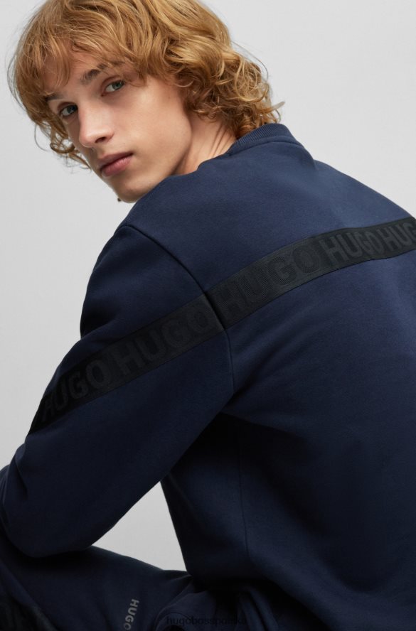 Hugo Boss ciemnoniebieska bluza hugo z bawełny organicznej z taśmą z logo ciemny niebieski R0X0H61762