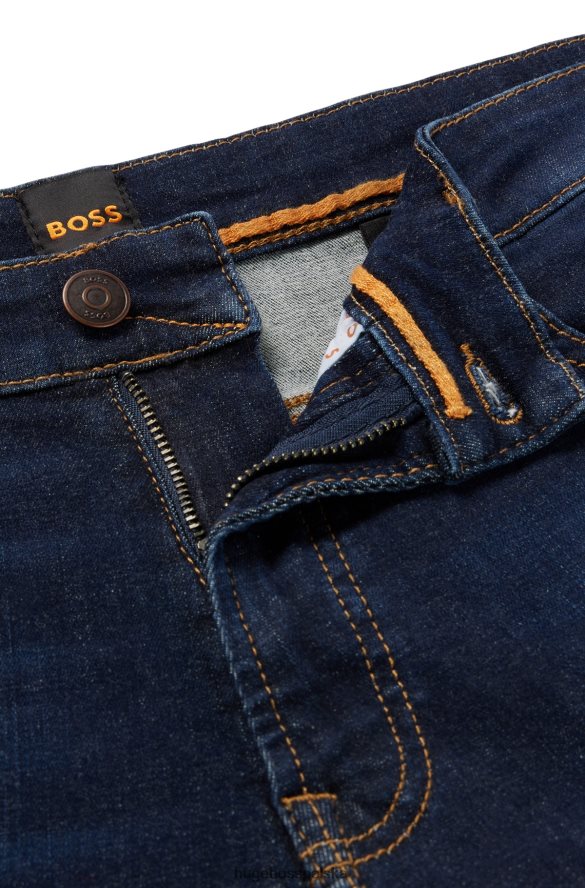 Hugo Boss ciemnoniebieskie jeansy o regularnym kroju z niebieskiego bardzo elastycznego denimu hugo ciemny niebieski R0X0H61571