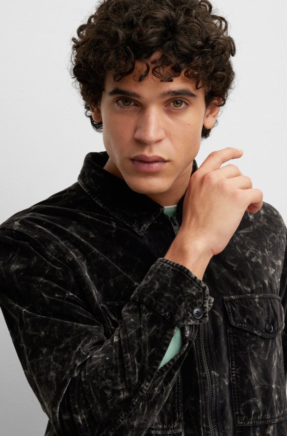 Hugo Boss Koszula oversize z bawełnianego aksamitu Hugo w kolorze śniegu z efektem śniegu czarny R0X0H64409