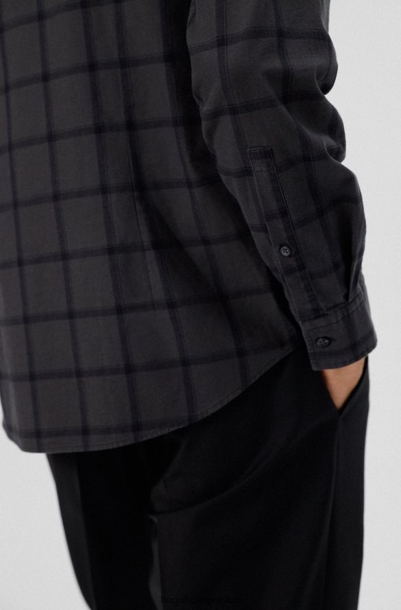 Hugo Boss czarna koszula hugo o dopasowanym kroju w kratkę z czerwoną metką z logo czarny R0X0H64384
