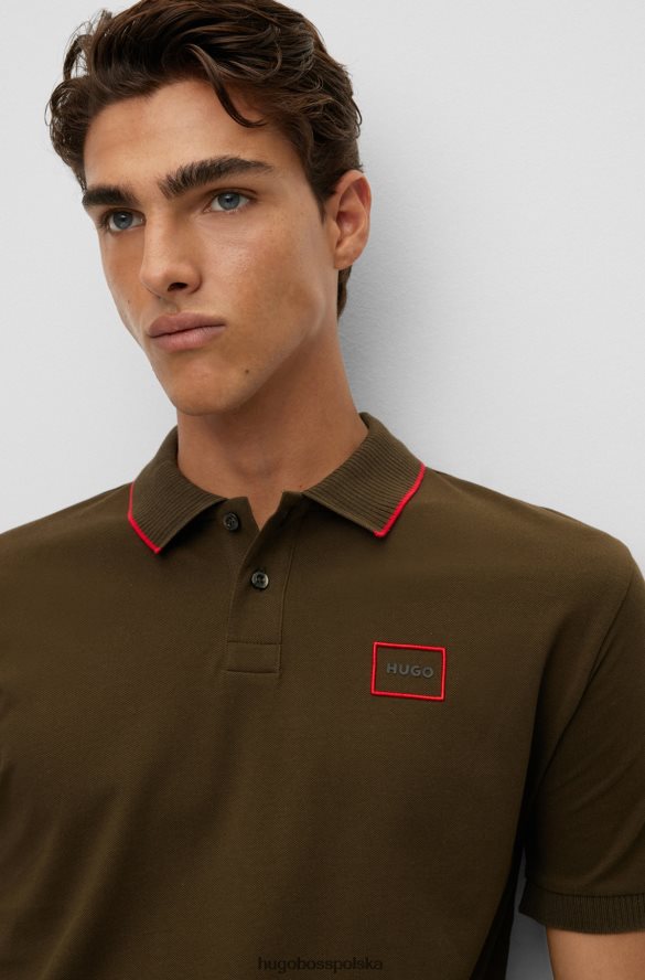 Hugo Boss Ciemnozielona koszulka polo hugo z bawełny piqu¦ z logo w czerwonej ramce ciemnozielony R0X0H62911