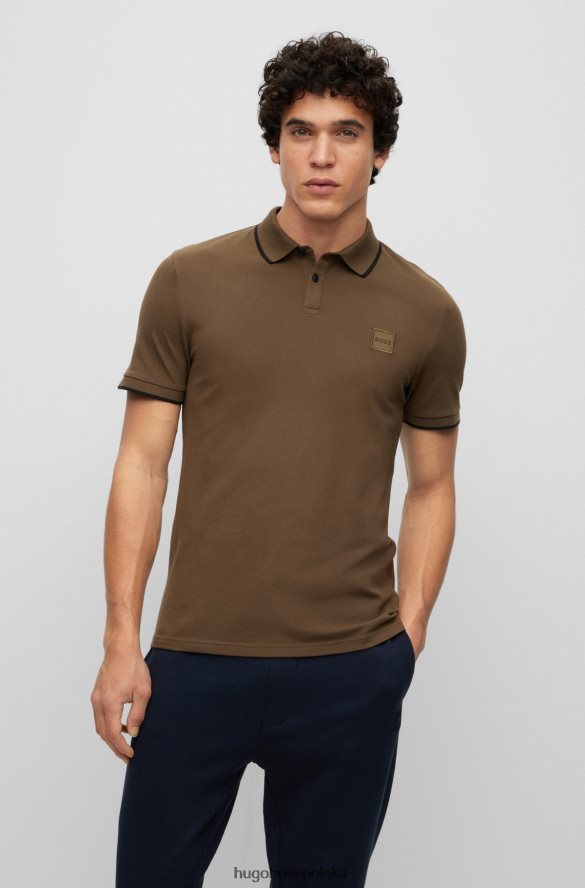 Hugo Boss Ciemnozielona koszulka polo o dopasowanym kroju hugo z elastycznej bawełny i naszywką z logo ciemnozielony R0X0H62881