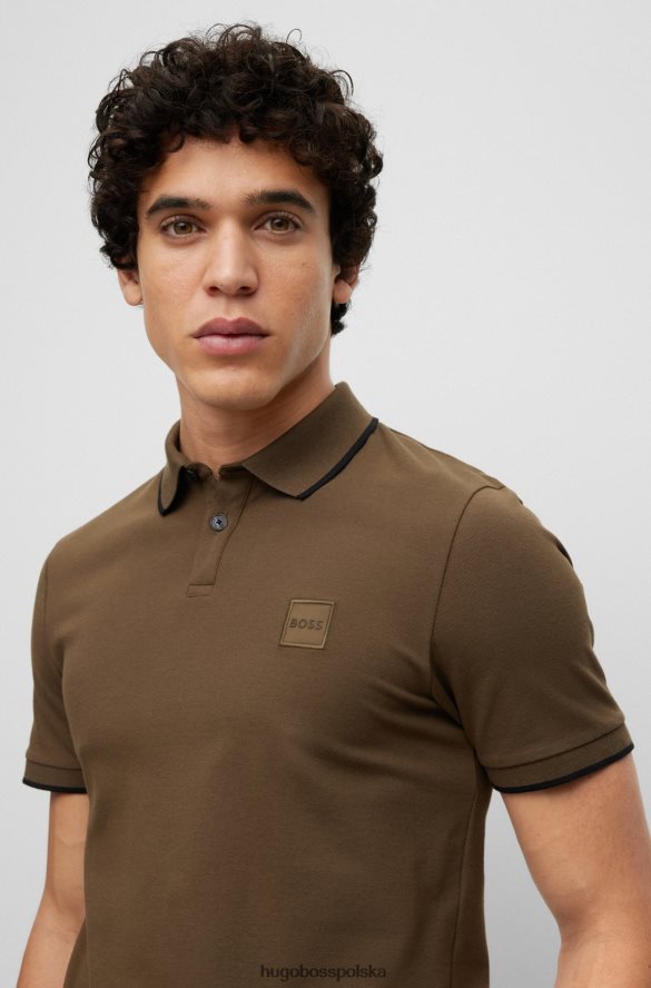 Hugo Boss Ciemnozielona koszulka polo o dopasowanym kroju hugo z elastycznej bawełny i naszywką z logo ciemnozielony R0X0H62881
