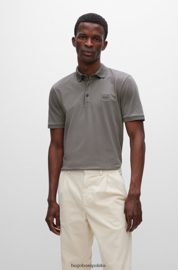 Hugo Boss Dopasowana koszulka polo z elastycznej bawełny z naszywką z logo w kolorze ciemnoszarym hugo ciemno szary R0X0H61626