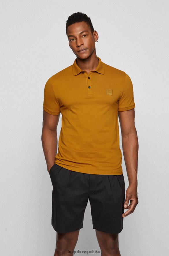 Hugo Boss beżowa koszulka polo Hugo z elastycznej bawełny, o dopasowanym kroju, z naszywką z logo beżowy R0X0H61623