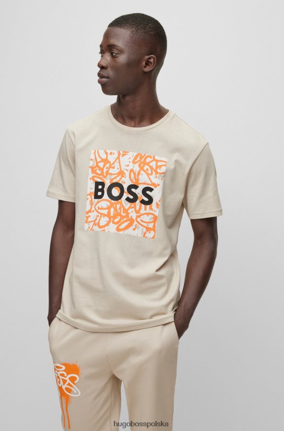 Hugo Boss bawełniana koszulka hugo z logo i grafiką graffiti w kolorze jasnobeżowym jasny beż R0X0H61691