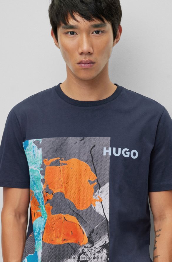 Hugo Boss ciemnoniebieska koszulka z bawełnianego jerseyu z logo i grafiką hugo ciemny niebieski R0X0H63412
