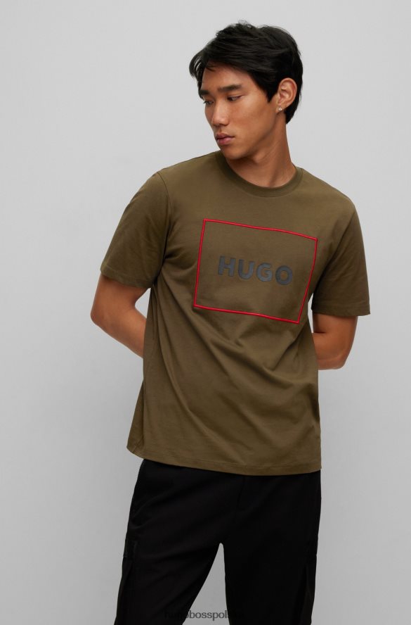 Hugo Boss ciemnozielona koszulka z bawełny organicznej z logo hugo w czerwonej ramce ciemnozielony R0X0H63842