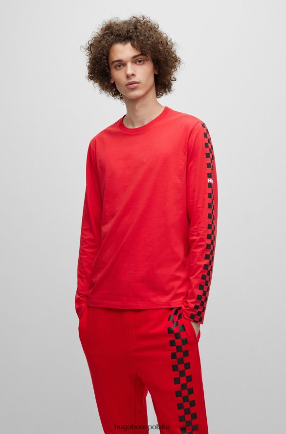 Hugo Boss czerwona koszulka z bawełnianego jerseyu z grafiką logo na rękawach hugo czerwony R0X0H61717