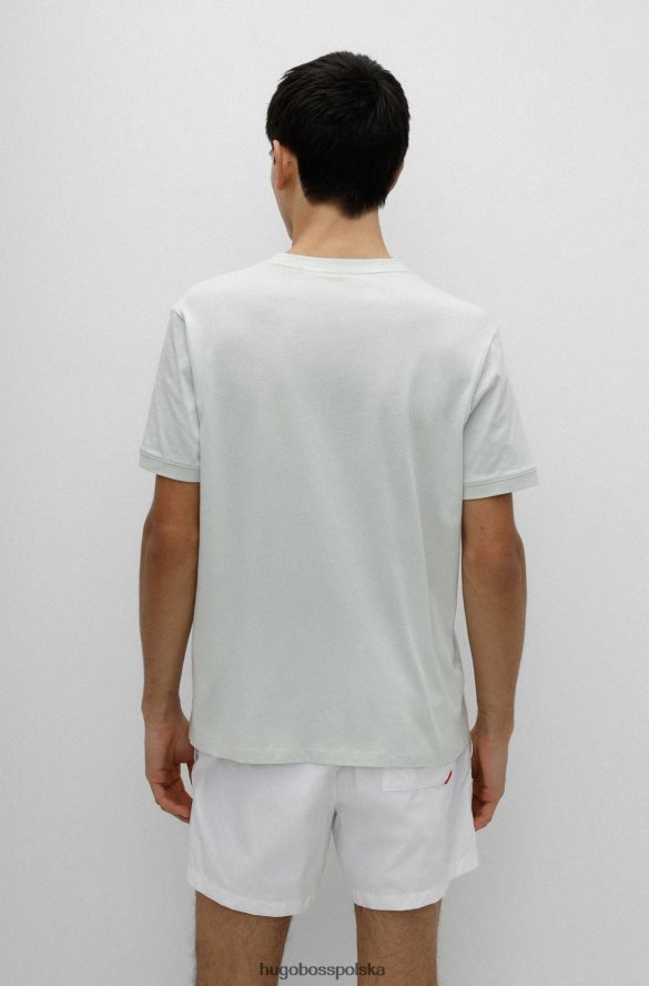 Hugo Boss jasnozielona, ​​bawełniana koszulka o regularnym kroju z czerwoną metką z logo hugo jasnozielony R0X0H63557