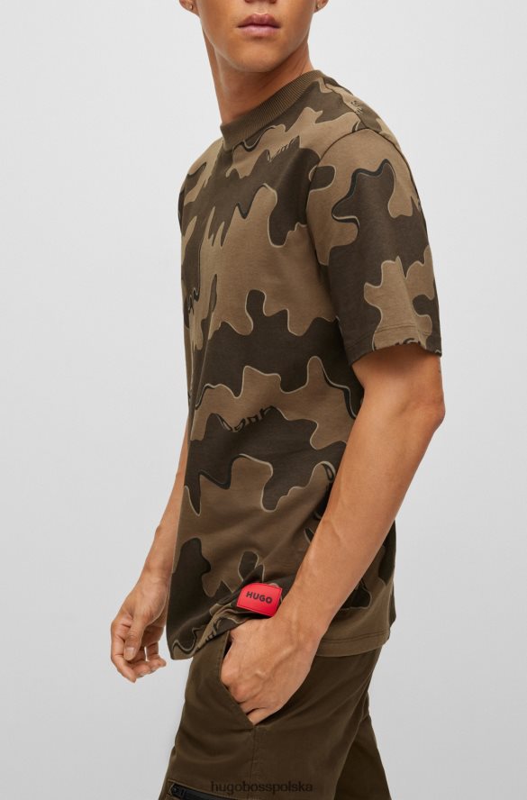 Hugo Boss zielona koszulka hugo o swobodnym kroju z bawełny z nadrukiem w kamuflażu zielony R0X0H64180