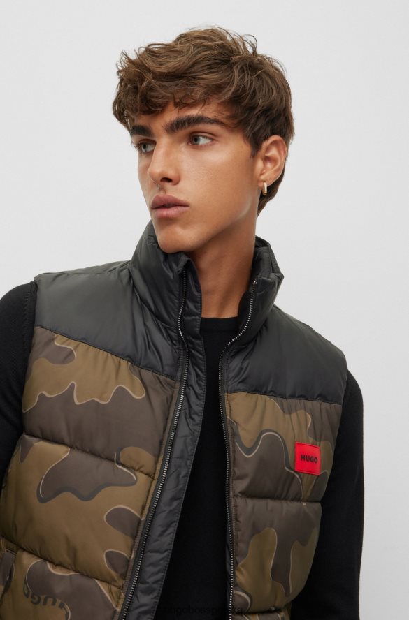 Hugo Boss wzorzysta kamizelka Hugo o dopasowanym kroju z kamuflażowym nadrukiem i wbudowanymi logo wzorzyste R0X0H62819