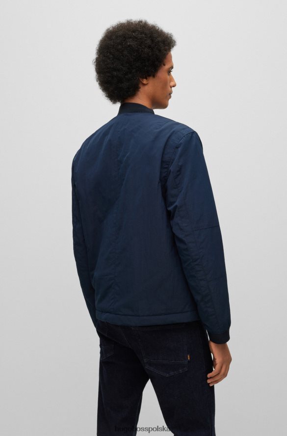 Hugo Boss wodoodporna kurtka o regularnym kroju z naszywką z logo w kolorze ciemnoniebieskim hugo ciemny niebieski R0X0H63769