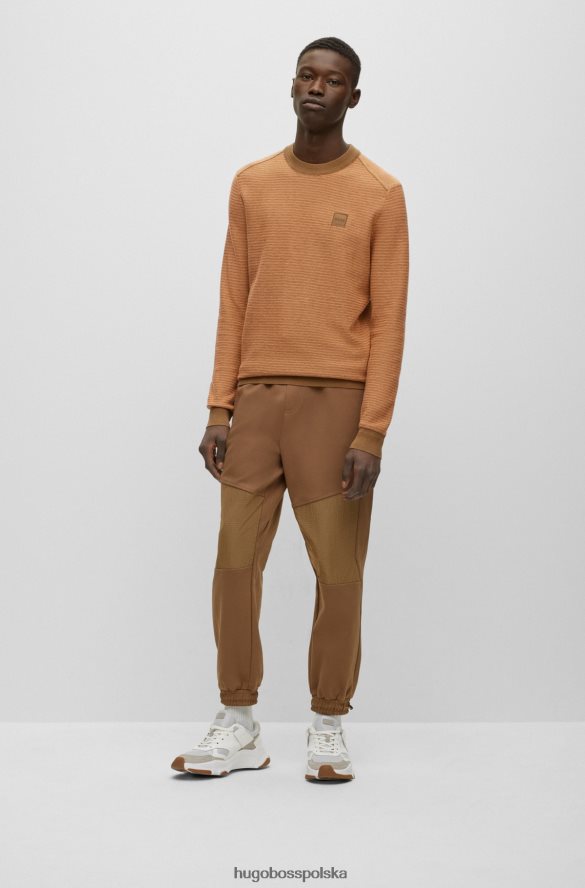 Hugo Boss jasnobrązowy bawełniano-kaszmirowy sweter z tkaną naszywką z logo hugo jasnobrązowy R0X0H63614